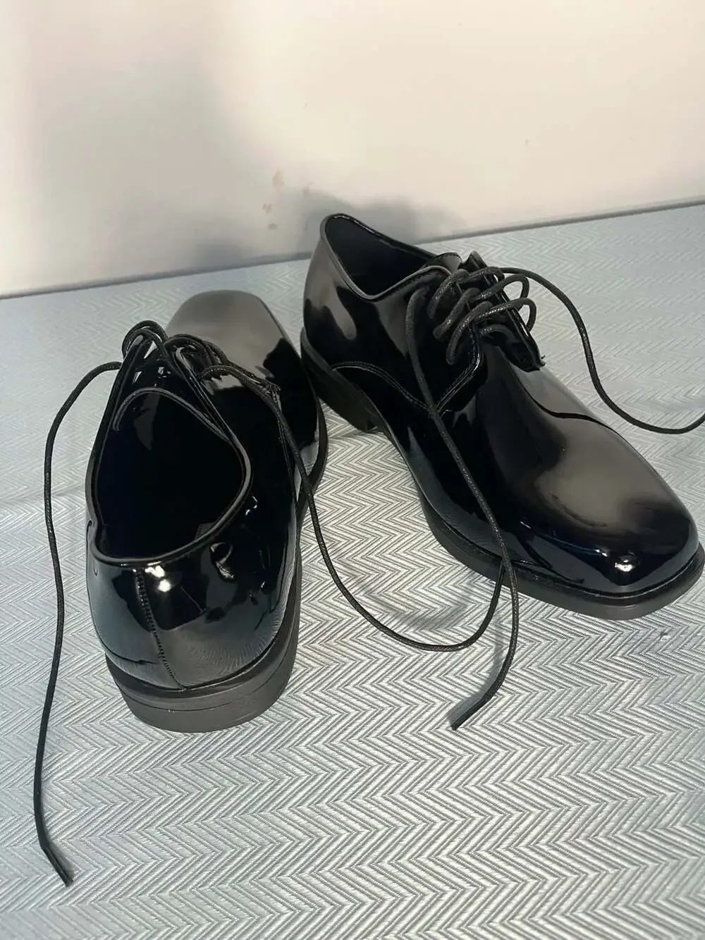 003-0024 Joseph & Feiss International Men's Black Patent Leather  Dress Shoes